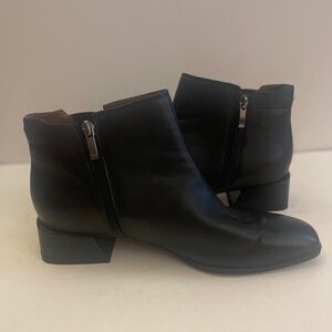 FRANCO SARTO Black Leather Booties